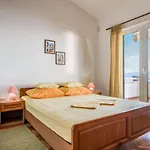 Сasa de vacaciones Beach Front Home In Jesenice *