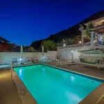 Beach Front Home In Jesenice
