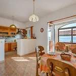 Beach Front Home In Jesenice Сasa de vacaciones