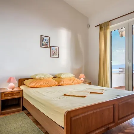 Holiday home Stunning In Jesenice With House Sea View *