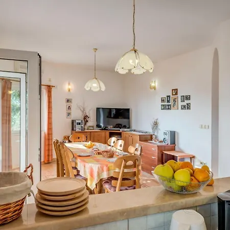 Holiday home Stunning In Jesenice With House Sea View Jesenice (Split-Dalmatia)