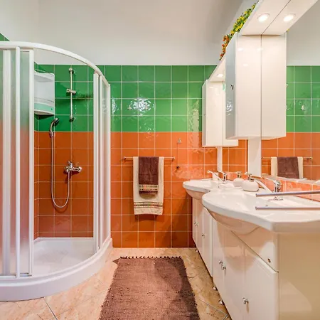 Stunning In Jesenice With House Sea View Holiday home Jesenice (Split-Dalmatia)